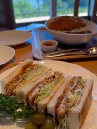 ☕ ザ・ロイヤルハウス（THE ROYAL HOUSE）—寝姿山山頂で絶景ランチ