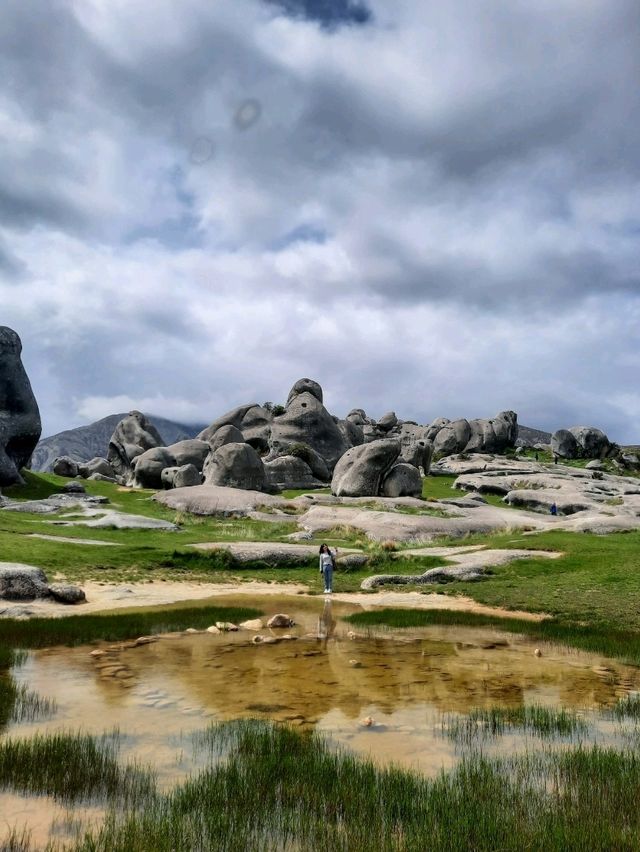 Castle Hill: เนินปราสาทหินกลางเทือกเขา Southern Alps แห่งนิวซีแลนด์