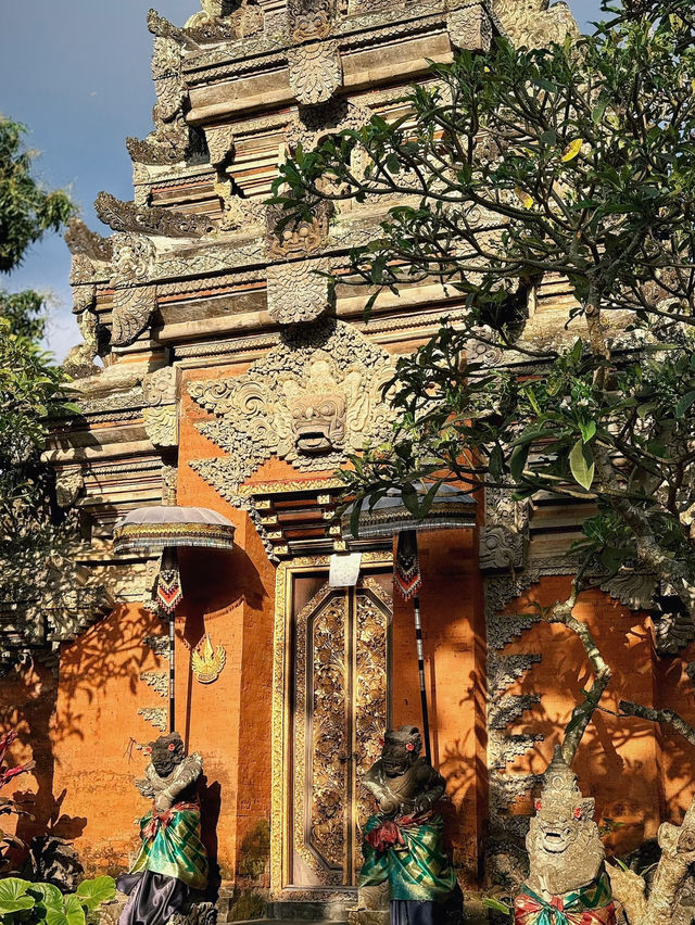 ☀️ Bali Summer Trip — Quick Stop at Ubud Palace! 🇮🇩🌴