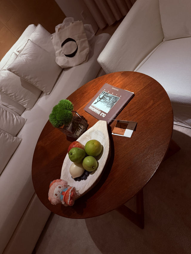 Fantastic decor fantastic location fantastic services