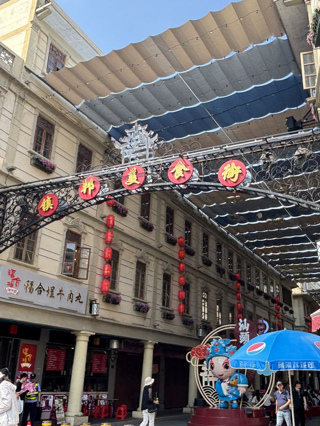 **🏮 汕頭小公園｜穿越百年商埠風華！全台最大騎樓街區，一秒回到1930年代老汕頭！** 