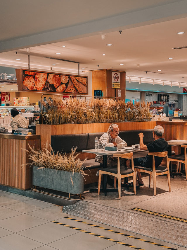 A Quiet Escape to The Main Place Mall – Subang’s Underrated Chill Spot