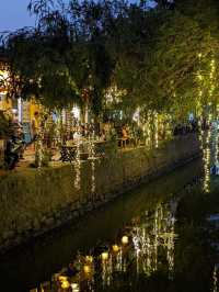 Hoi An: Where Evening Comes Alive with Lanterns! 🏮✨