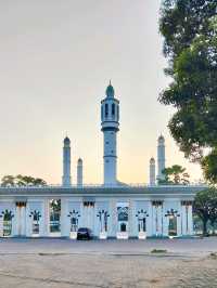 Pontianak's Spiritual Splendor & Seafood Delights