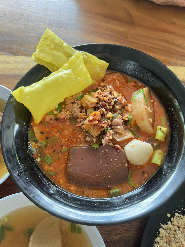 ก๋วยเตี๋ยวป๊อกป๊อกนายหงวน สาขาบางแสน