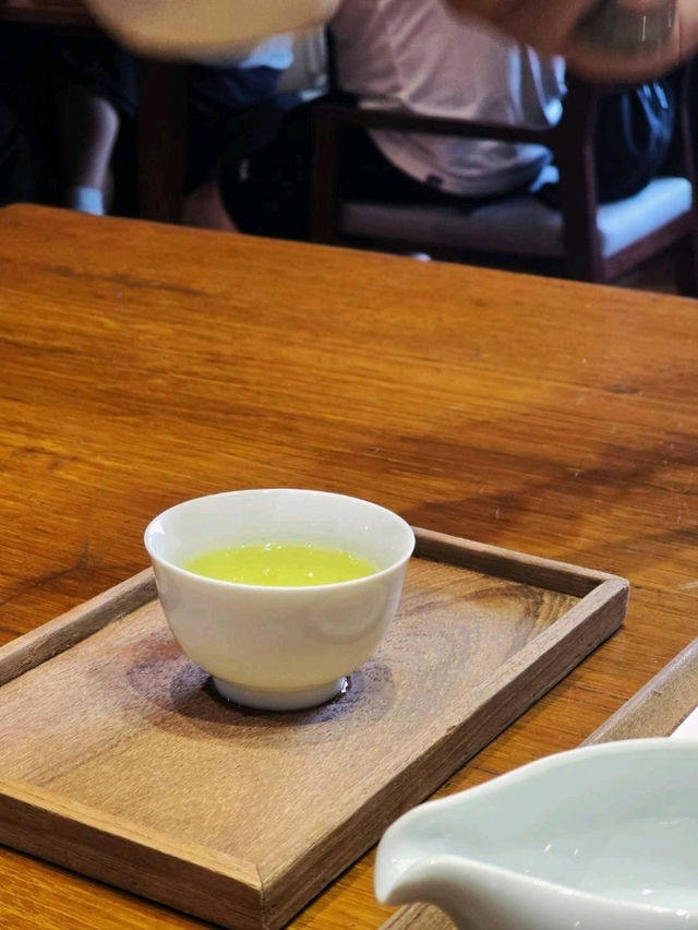 ชาดีๆ ในวันฝนพรำที่ Mogokoro Teahouse