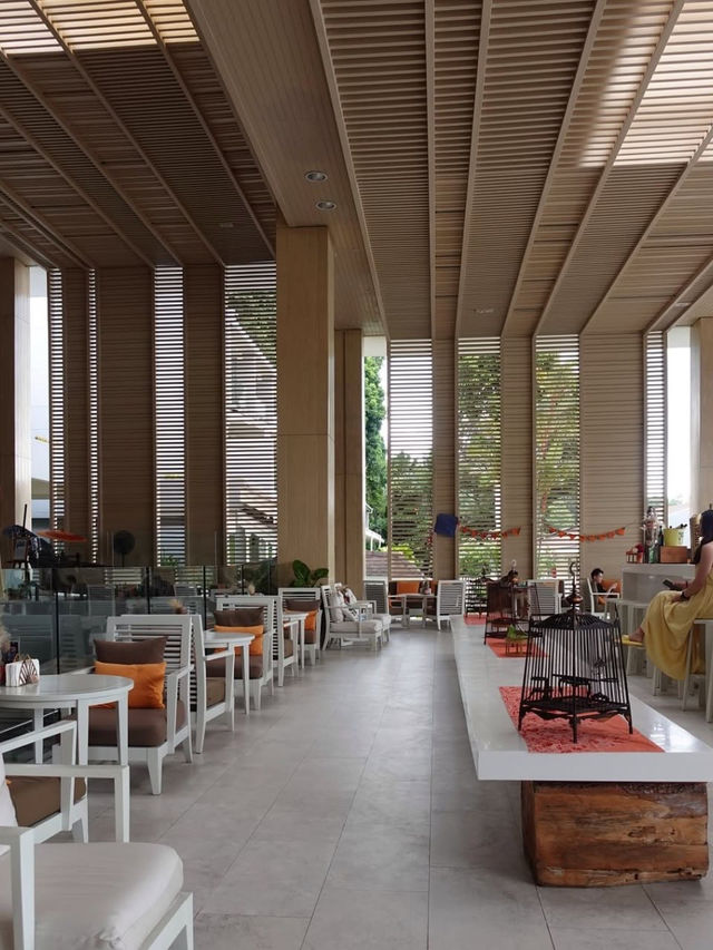 Samutr Bar
