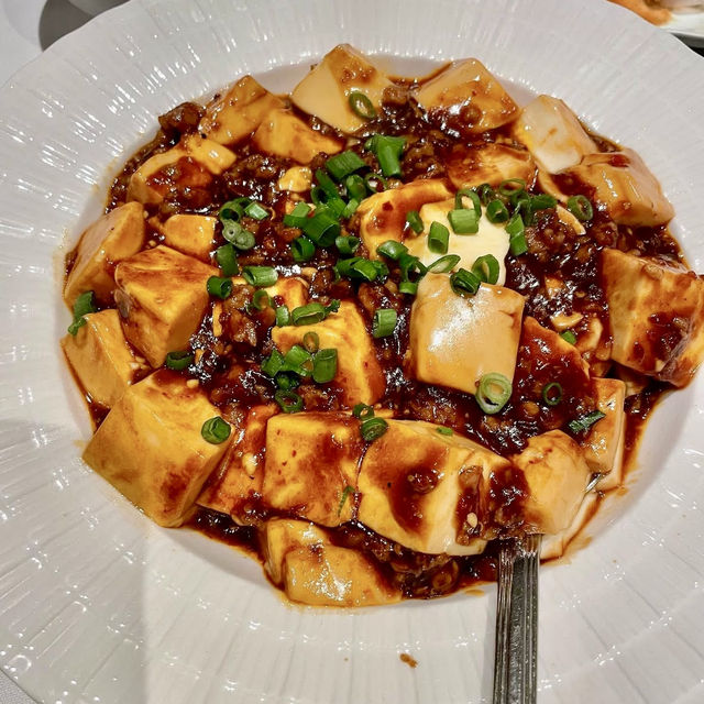 味と空間に酔いしれる、香港の夜上海で贅沢なひとときを🇭🇰 味と空間に酔いしれる、香港の夜上海で贅沢なひとときを🇭🇰