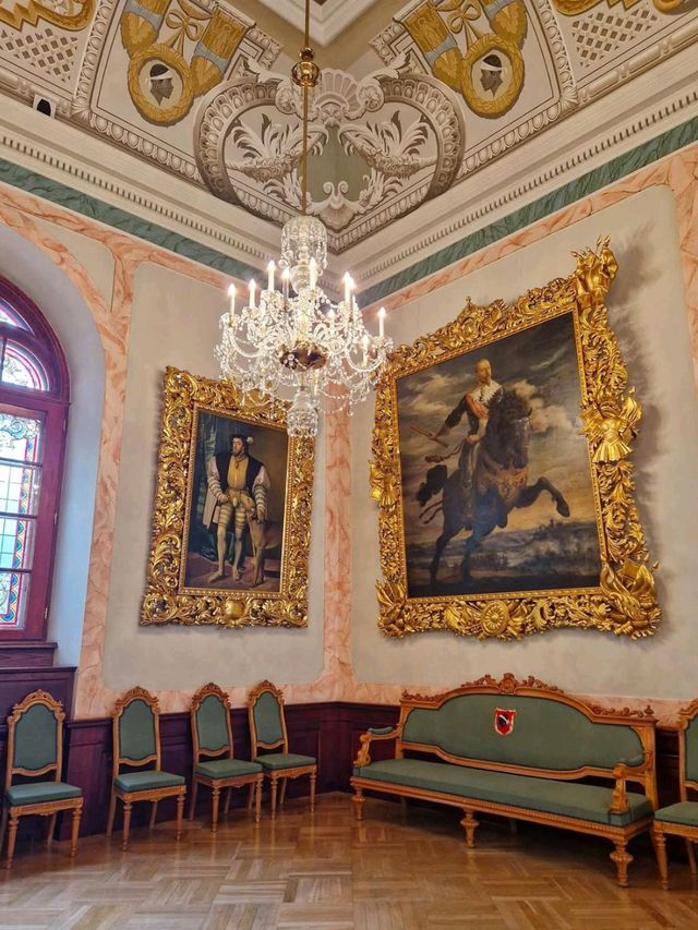 Exploring the House of the Blackheads