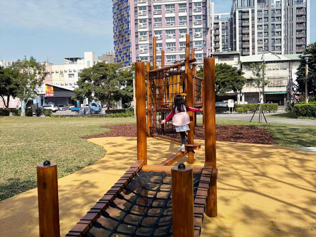 台中 北歐自然風大地遊戲場|茄苳樹王生態文化生態公園 台中 北歐自然風大地遊戲場|茄苳樹王生態文化生態公園