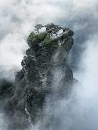 Guizhou where every bridge and every street whispers stories centuries old ✨