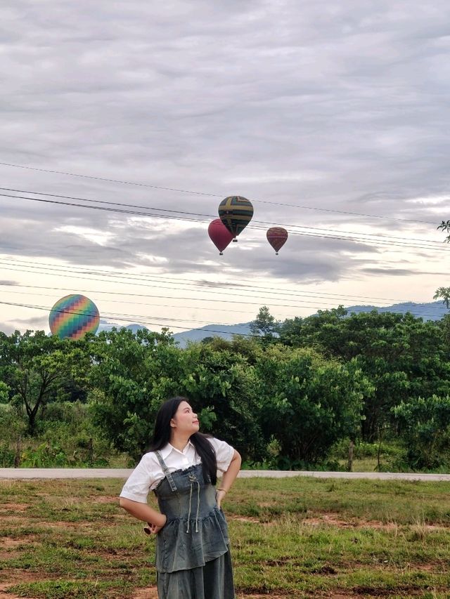 บอลลูน ณ วังเวียง