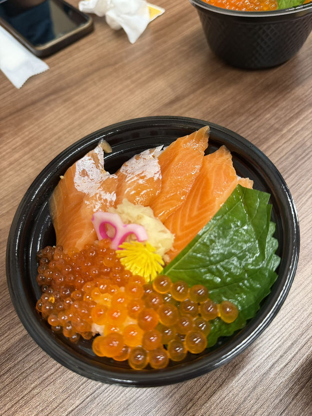 ตลาดปลาซึกิจิ Tsukiji Fish Market
