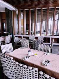 Bila-Bila Restaurant: Seaside Buffet Haven in Sepang