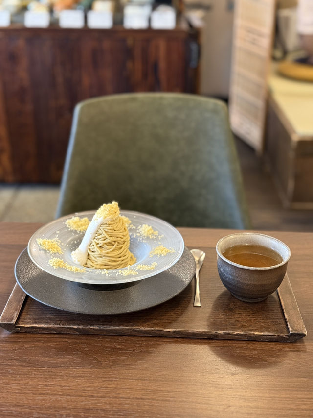 🌰 Savoring Autumn at Waguriya, Yanaka Ginza 🌰 Savoring Autumn at Waguriya, Yanaka Ginza