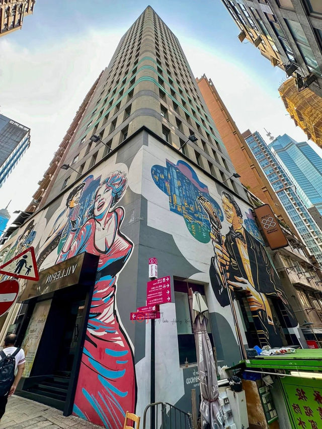 A Tapestry of Time on Hollywood Road 