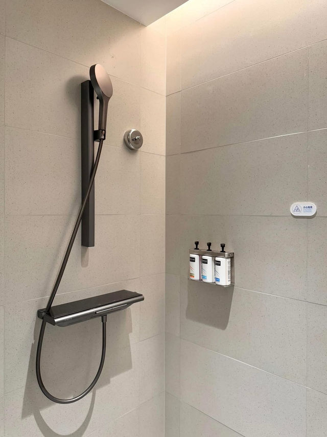 Holiday Inn Express Shanghai Jing An Temple Holiday Inn Express Shanghai Jing An Temple