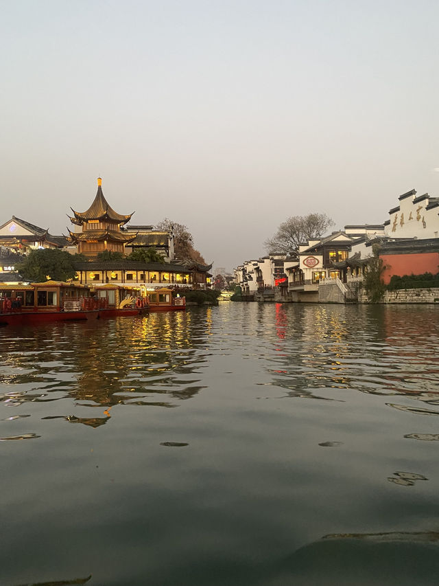 南京：六朝煙水裡的悲歡史詩，梧桐深處的涅槃重生