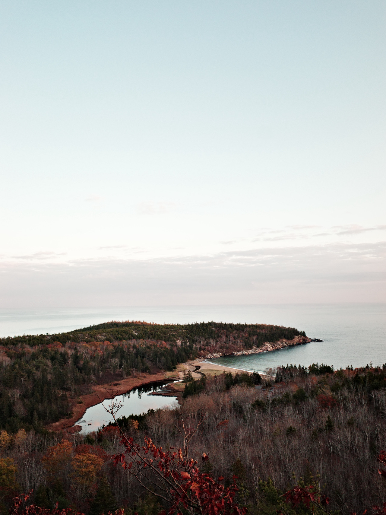 🇺🇸 A Fall Adventure on the Beehive Trail, Acadia National Park