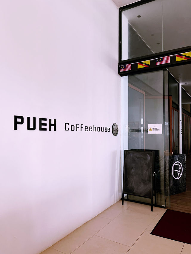 Serene Stay at Roxy Beach Resort