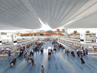 ✈️ Haneda Airport overnight layover — what would you do?