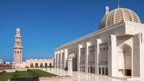 🇴🇲 Oman: A Journey Through Desert Dunes, Turquoise Canyons & Ancient Arabian Villages — traveler post in Sur