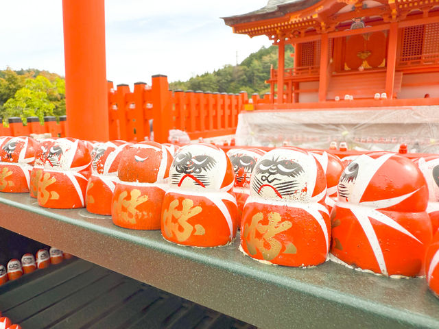🌸 大阪必訪景點：勝尾寺！🎍