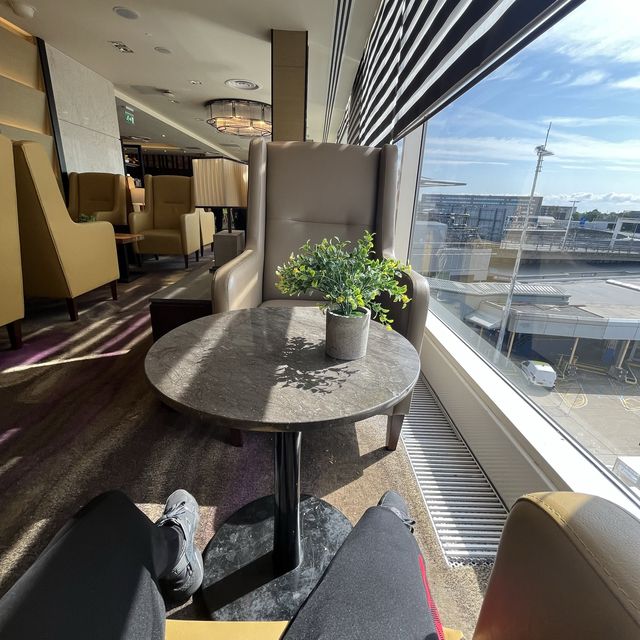 Heathrow Plaza Lounge