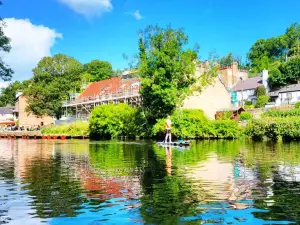 Marigolds Cafe & Boating