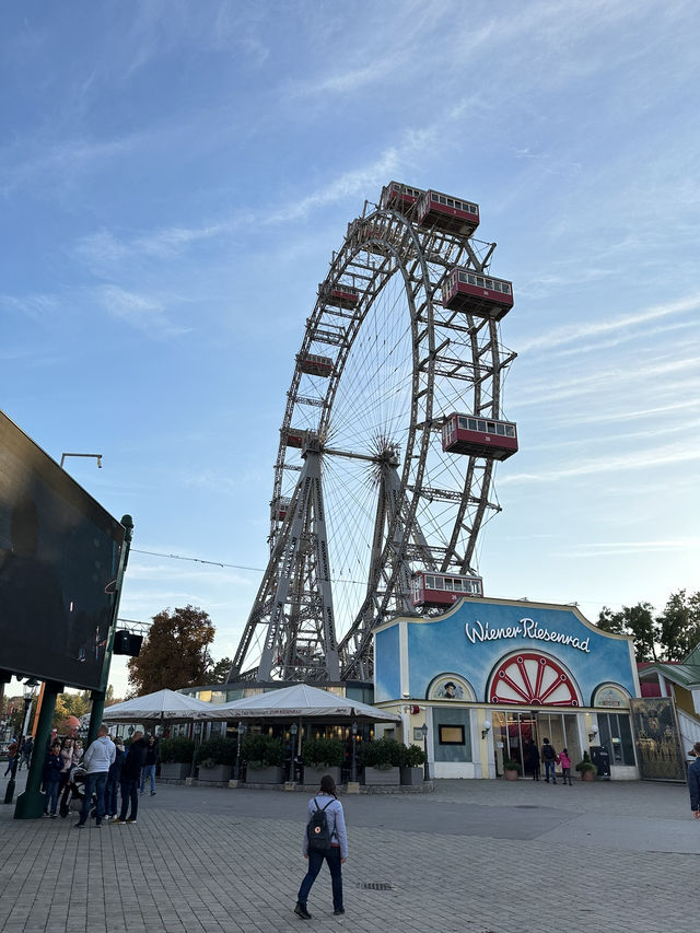 【普拉特遊樂園：維也納必去景點之一！世界現存最古老摩天輪在這！】