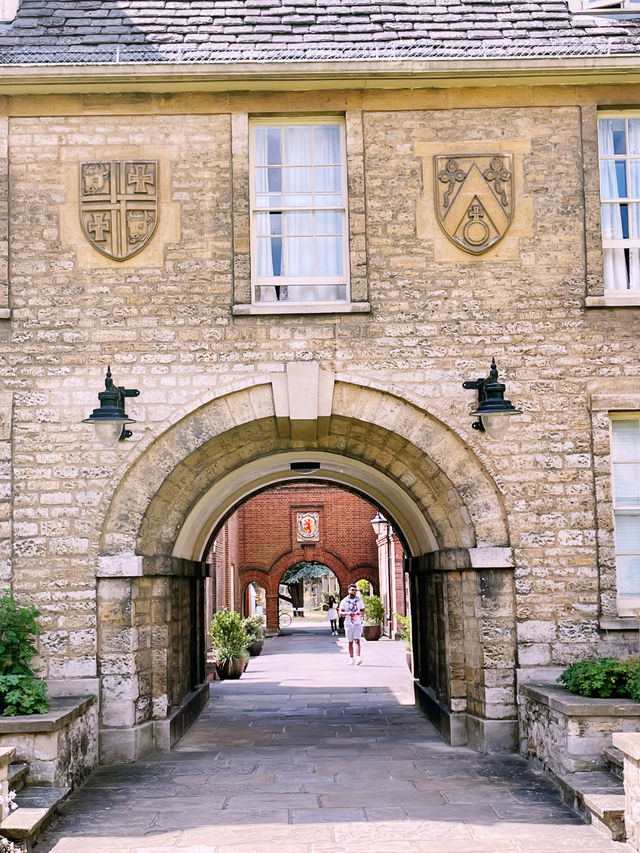 🌸 Somerville College, Oxford: A Hidden Gem of Beauty & History 🌸