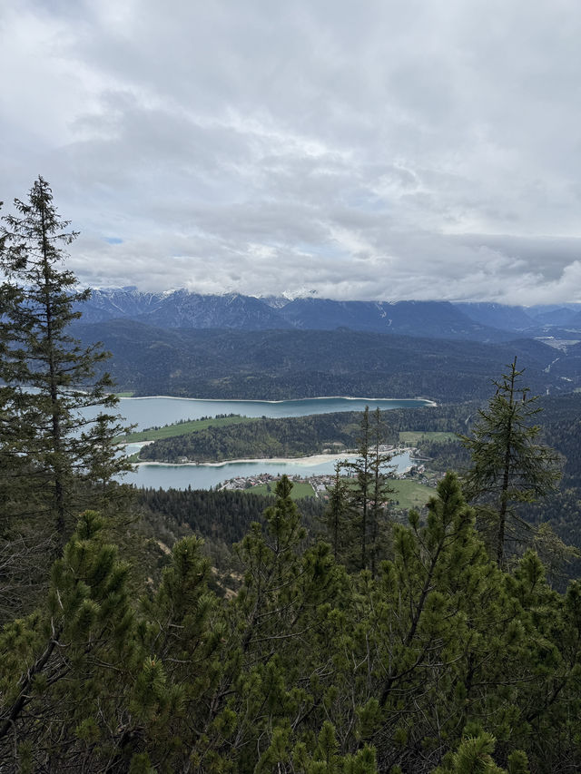Discover the surroundings of Walchensee ⛴️