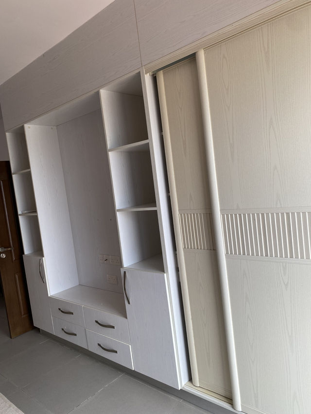 4bedroom all en-suite villa, first row from the beach
