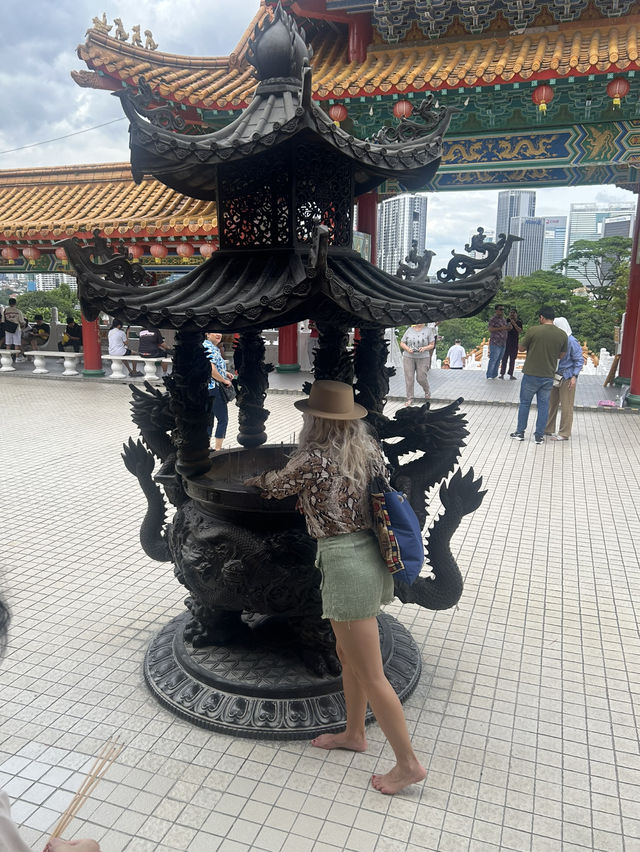 Discover the Christmas Kuala Lumpur! Travel guide 