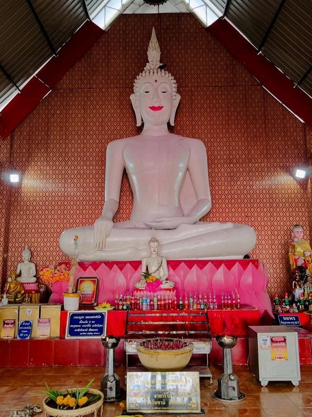 🏯 Wat Hin Thaen Lam Pachee – The Hundred-Million Glass Ship Temple