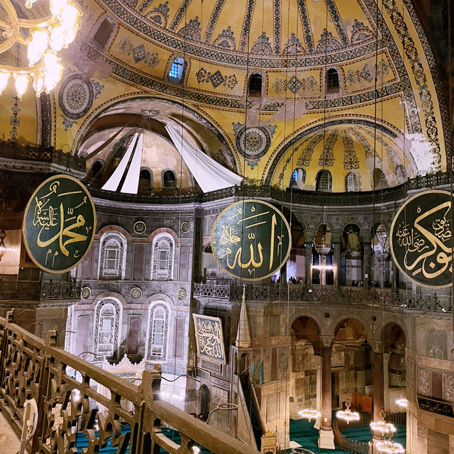 Istanbul on a Budget: Streets, Bazaars & Bosphorus Views
