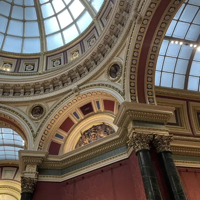 London🇬🇧Art Fix: A Masterpiece of a Gallery