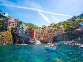 Cinque Terre: Five Villages Between the Sea and the Cliffs