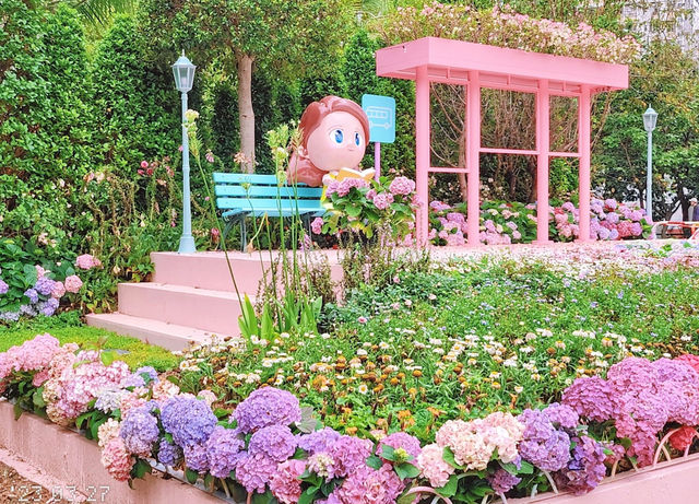 Hong Kong Flower Appreciation | Nanchang's Pink Check-in Bus Stop Surprises