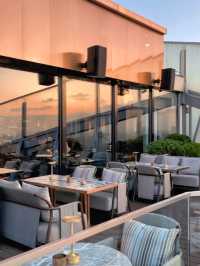 This Hotel Has an Iconic Rooftop Bar ✨