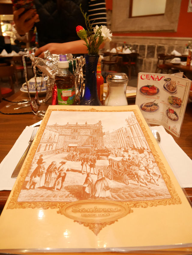 墨西哥城的厲害餐廳Sanborns de los Azulejos 你不能錯過它
