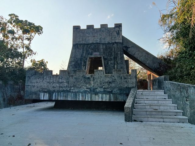 老山主峰峰頂