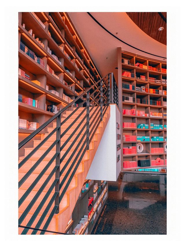 廣東深圳龍華書城|打卡深圳"最美書城" 廣東深圳龍華書城|打卡深圳"最美書城"