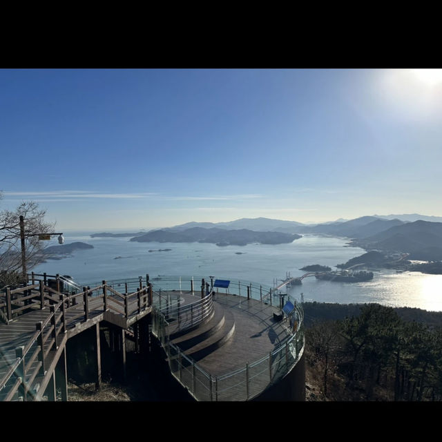 등산 없이도 산 정상의 뷰 만끽 가능한 각산 전망대