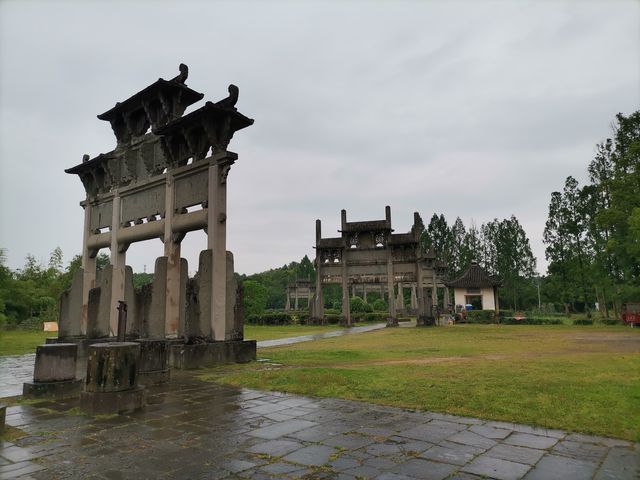 中國唯一七連牌坊群—棠樾牌坊群