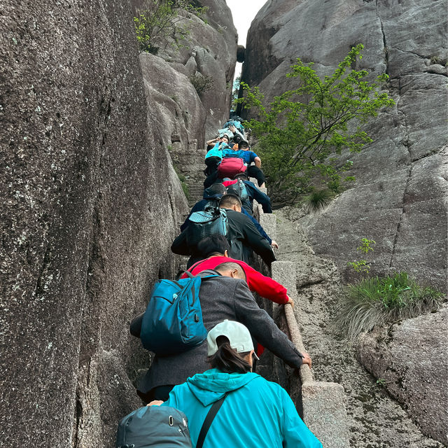 Discover the Enchanting Huangshan Mountains: A Year-Round Gem in Anhui Province