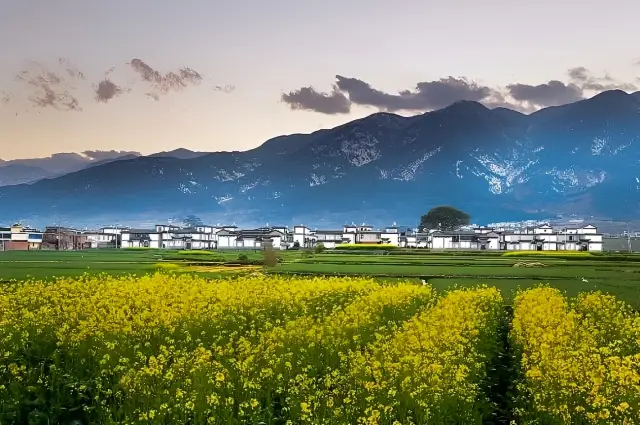 Cangshan Mountain in Dali: The Place Where Dreams Begin.