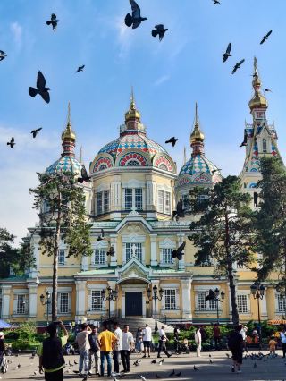 Almaty yang eksotis, Kazakhstan.