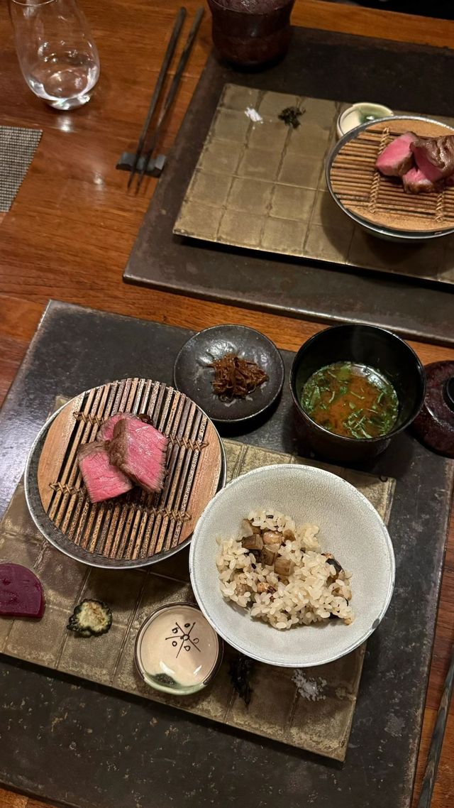 北海道二世古滑雪酒店天花板