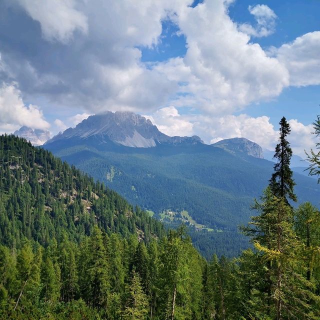 Sorapis Lake: A Journey to the Heart of the Rockies